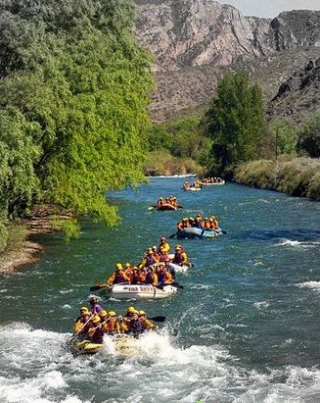  Passeio de rafting 